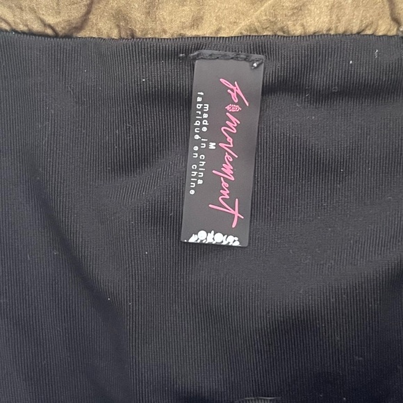 Free‎ People FP Movement The Way Home Shorts Women Medium Athleisure Workout - Picture 3 of 3